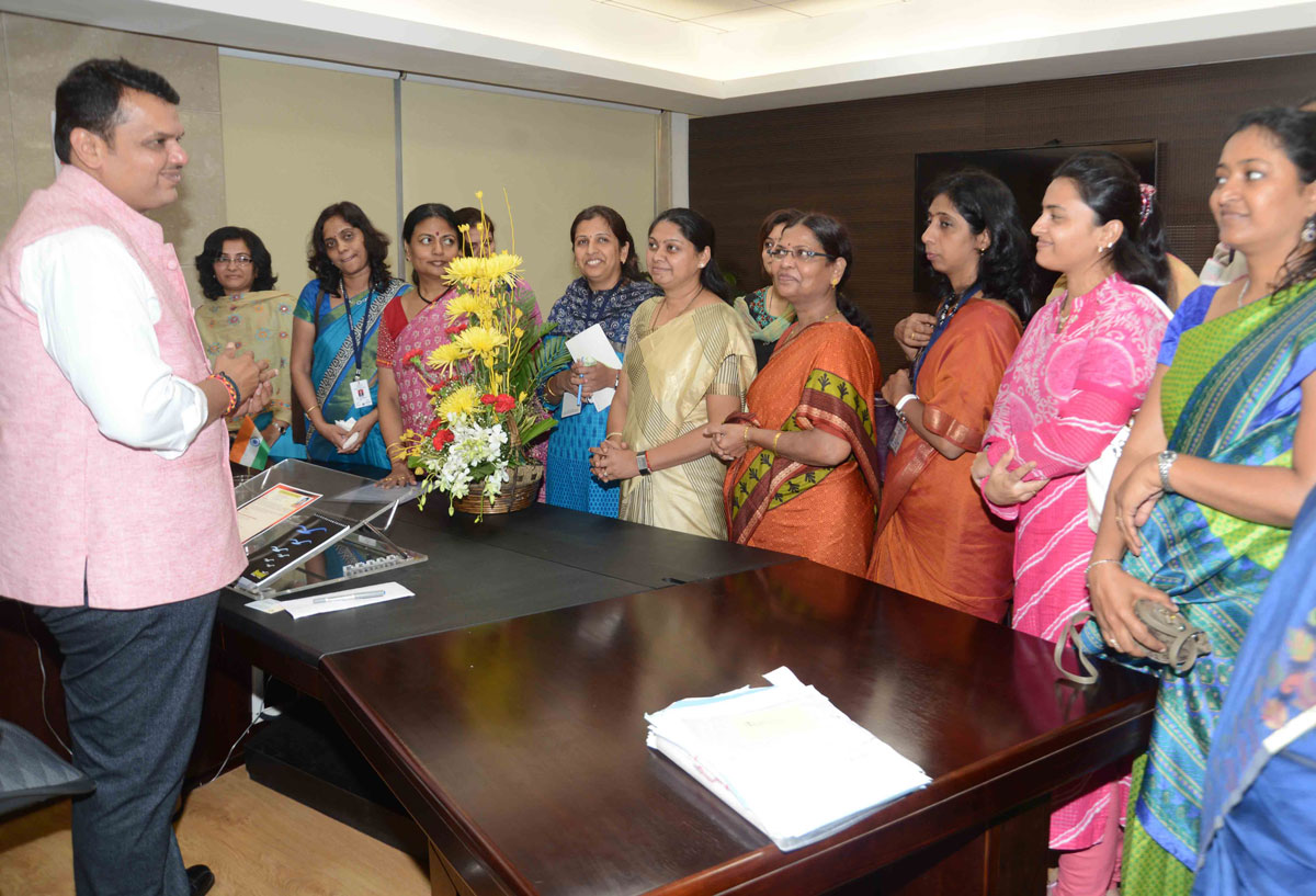 All Maharashtra Women Collector's & Dy.Collector's Meets Chief Minister Devendra Fadnavis at Mantralaya.