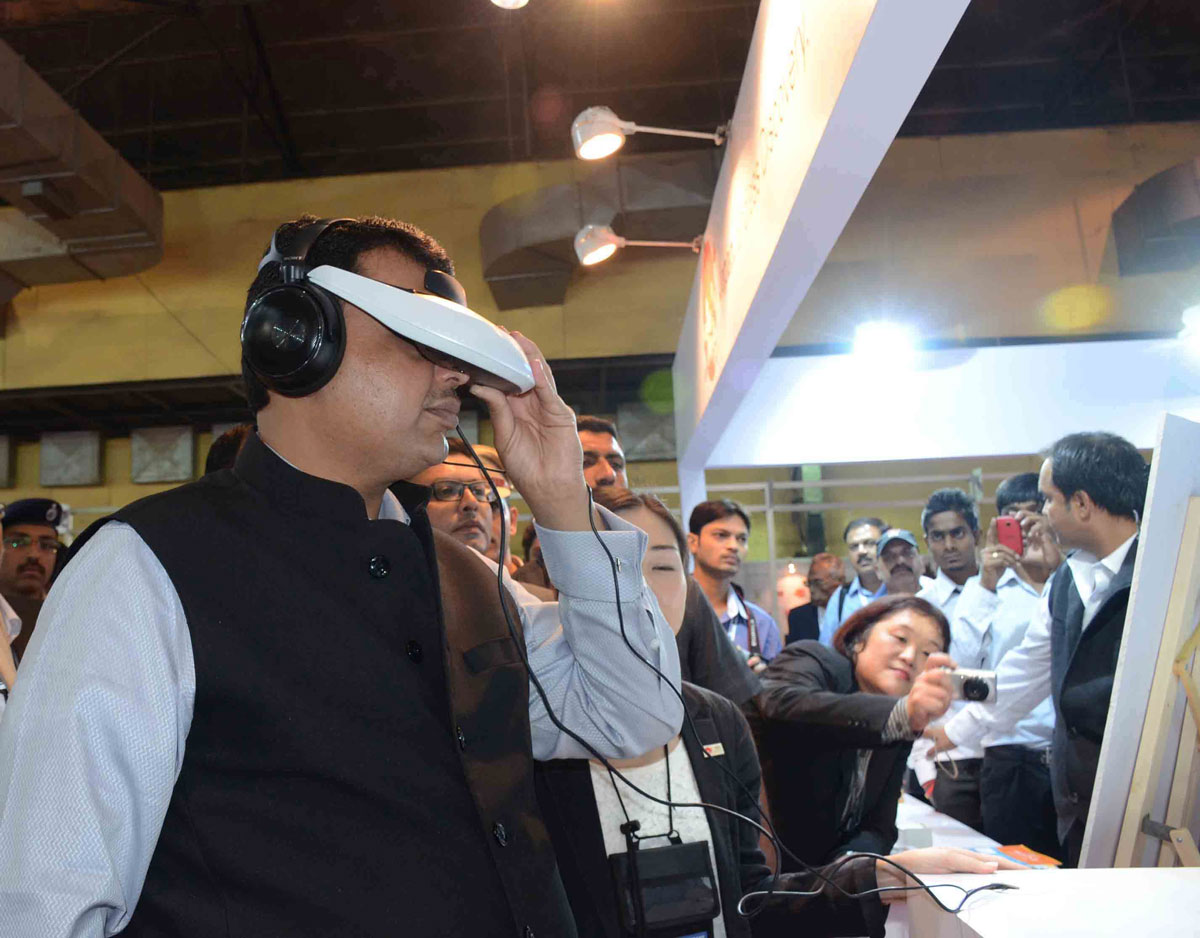 Maharashtra CM Shri. Devendra Fadanvis Fairfest Media Inaugurated OTM- The Biggest Travel Show.