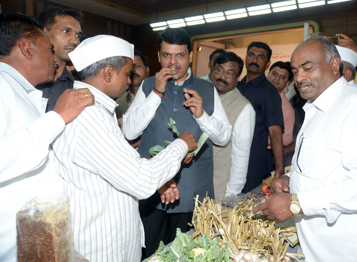 Chief Minister Devendra Fadnavis Inaugurate Mahila Bachat Gat Exihibition at Sachivalay Gymkhana.