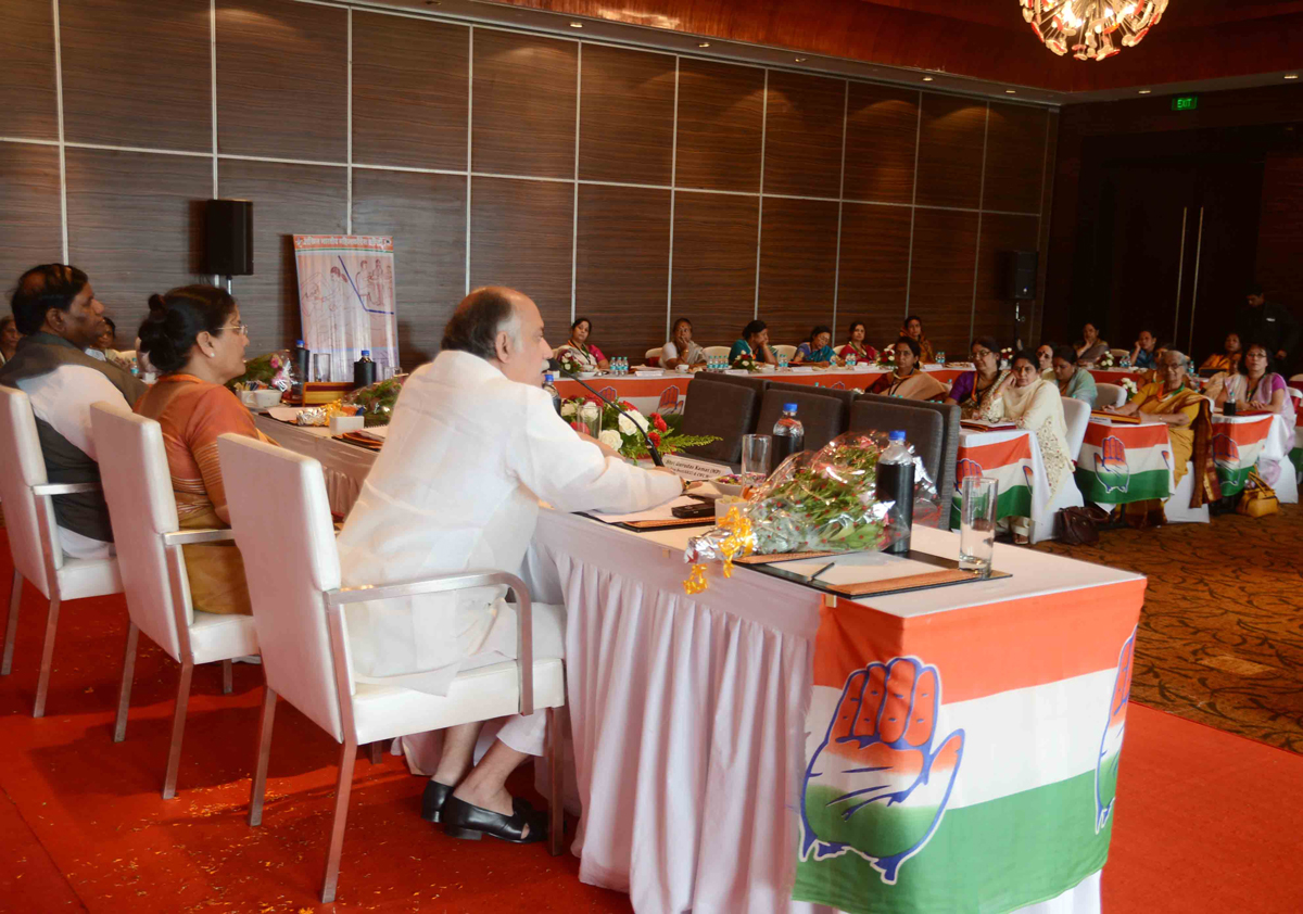 ALL INDIA MAHILA CONGRESS COMMITTEE NATIONAL COUNCIL MEETING AT HOTEL NOVOTEL JUHU INAUGURATED BY CHIEF MINISTER PRITHVIRAJ CHAVAN.