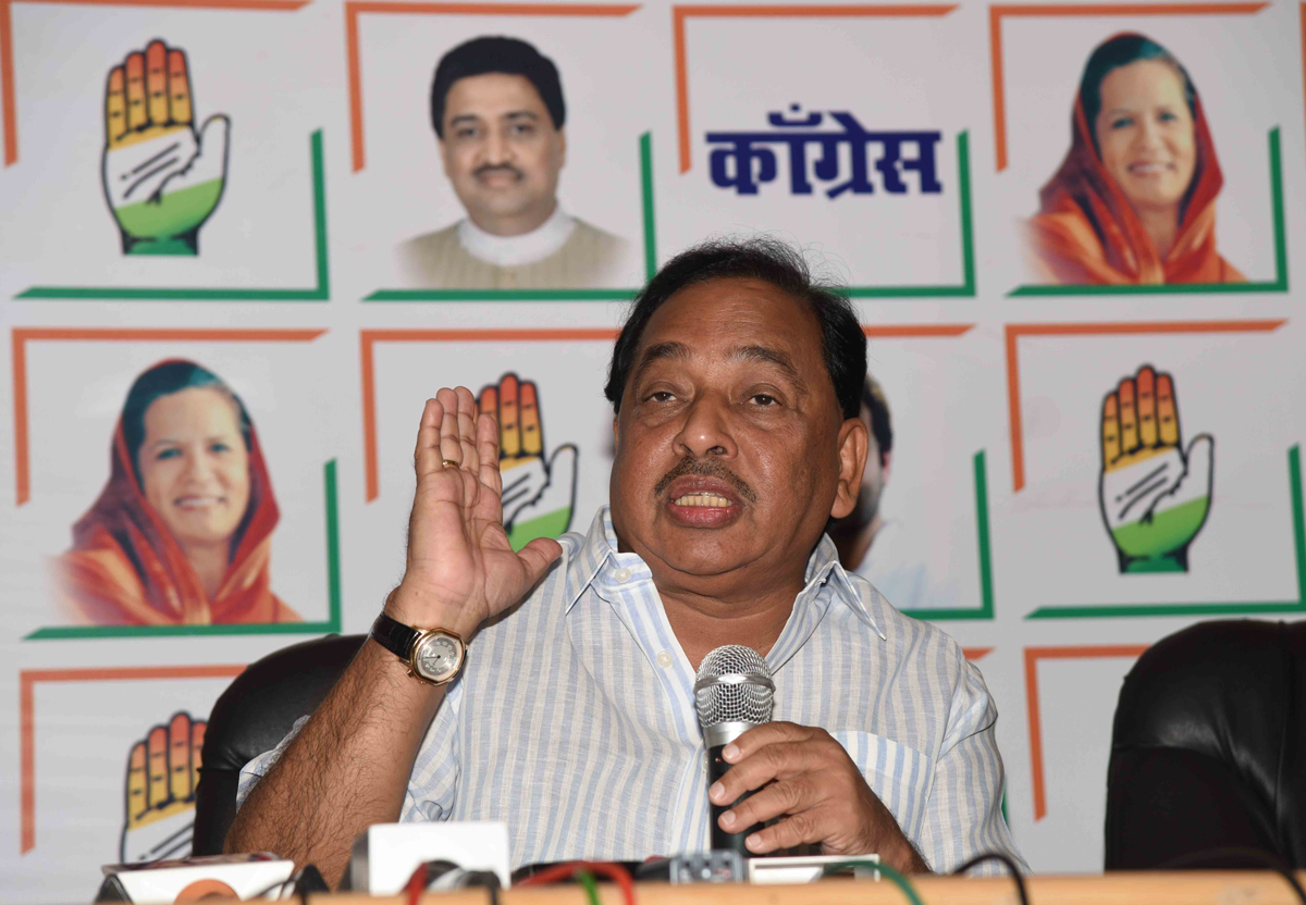 Congress Leader & Ex.Chief Minister Narayanrao Rane During Press Conference at Gandhi Bhavan.