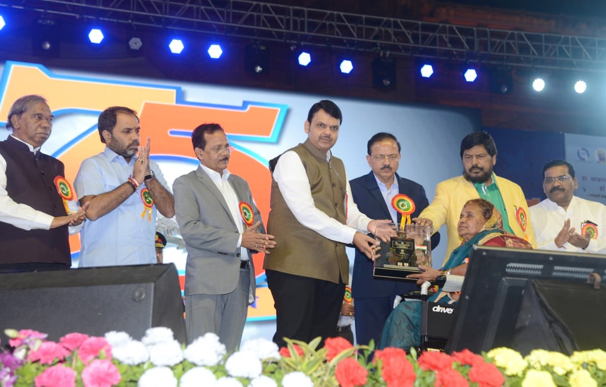 Felicitation of Mahar Regiment BraveryAwardees at Gateway of India.