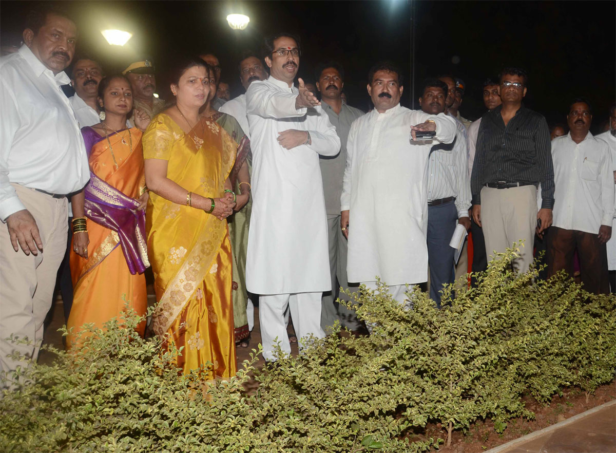 SHIVSENA WORKING PRESIDENT UDDHAV THAKAREY INAUGURATED "JOSEPH BAPTISTA" GARDEN AT MAZAGAON