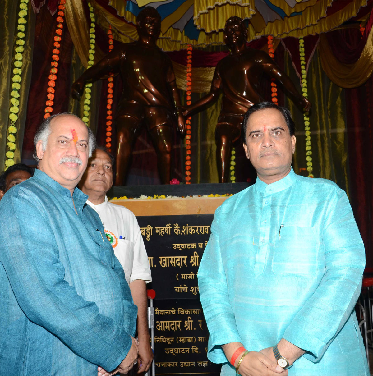 M.P.& UNION MINISTER GURUDAS KAMAT & MLA.RAJHANS SINGH IN KURAR VILLAGE AT MALAD.