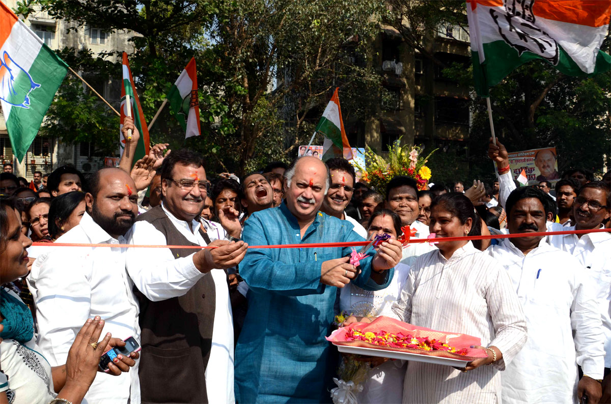 M.P.& EX UNION MINISTER GURUDAS KAMAT OPENING & BHOOMI PUJAN OF VERSOVA GARDENS, PLAY GROUND, ROAD ON OCCASION MLA DIST. CONGRESS PRESIDENT BALDEV KHOSA & OTHER'S.