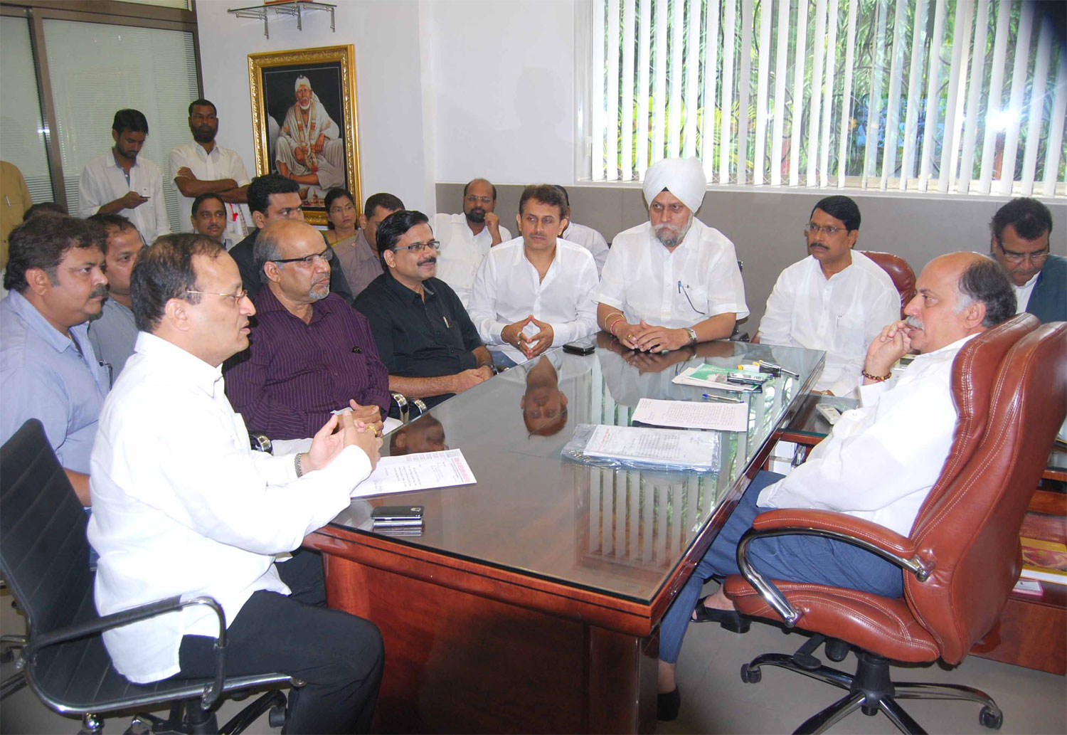 M.P.& EX.UNION MINISTER GURUDAS KAMAT AT D.N.NAGAR OFFICE ANDHERI.
