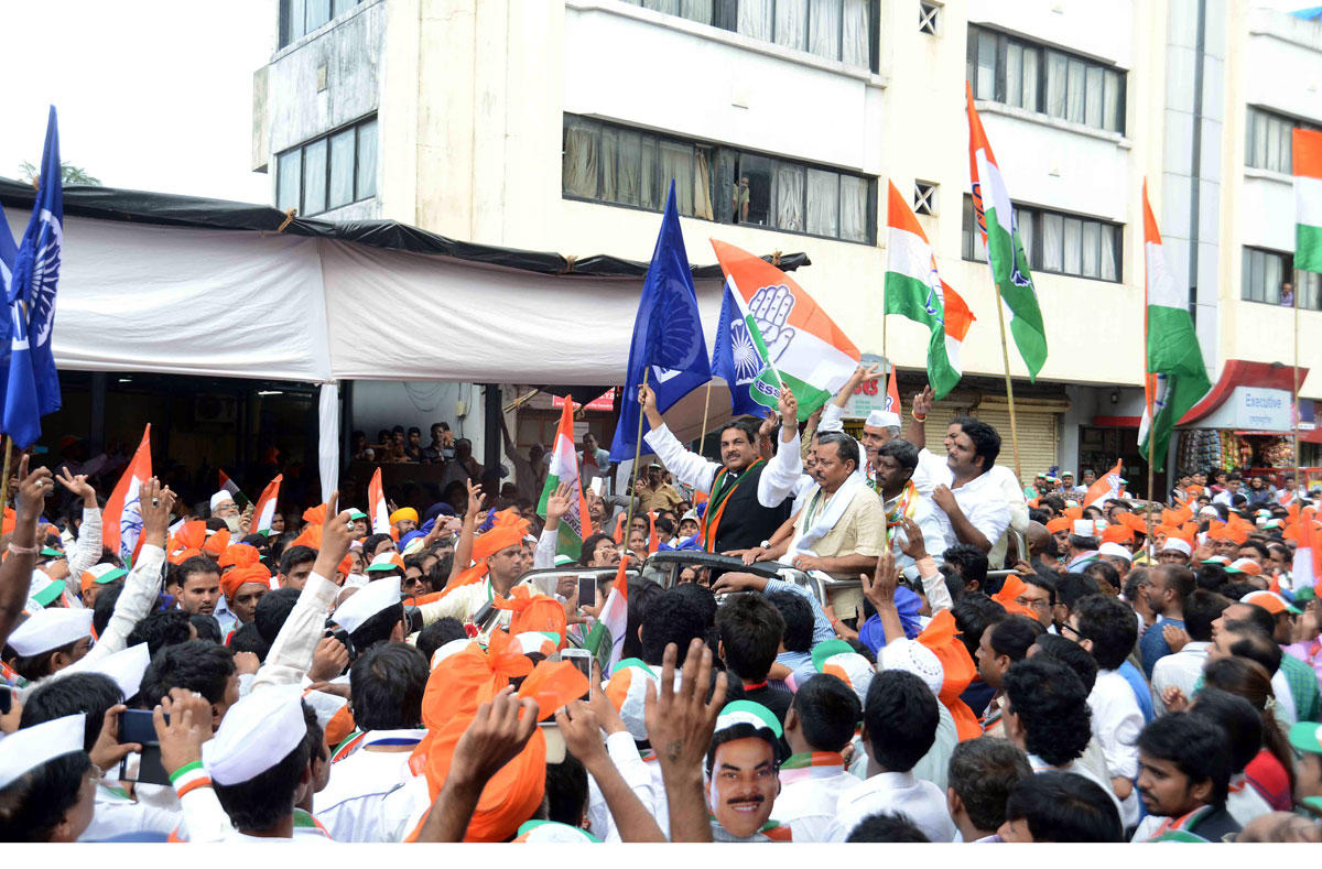 Chandivali Assembly Congress Candidate Mohd.Arif Naseem Khan Filed Nomination Form.