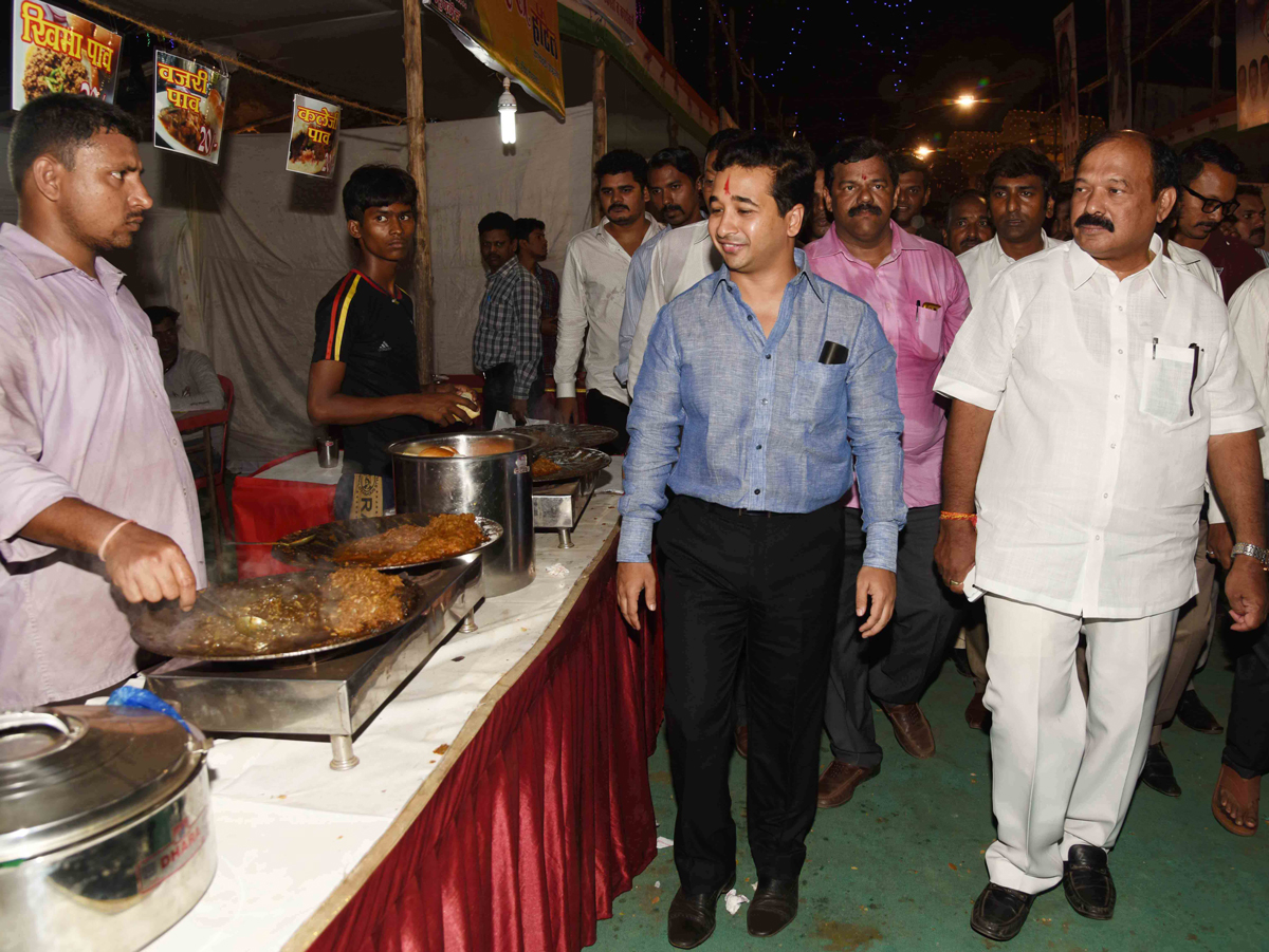 Yuva Leader MLA Nitesh Narayanrao Rane visit "Malwani Jatra Mahotsav"at Naigaon Dadar.
