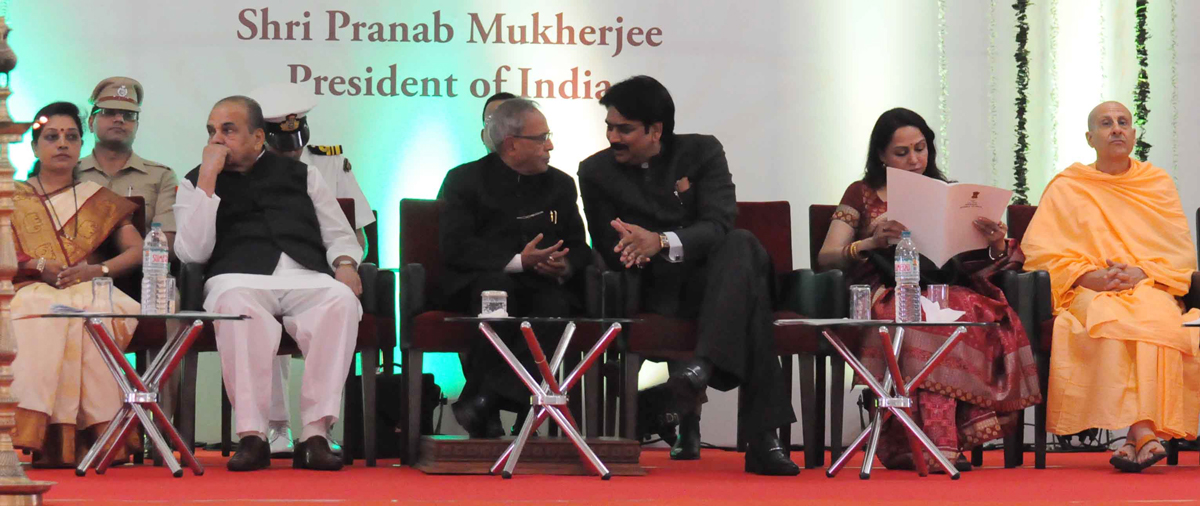 PRESIDENT OF INDIA PRANAB MUKHERJEE & GOVERNOR K.SANKARNARAYANAN AT PUNE.