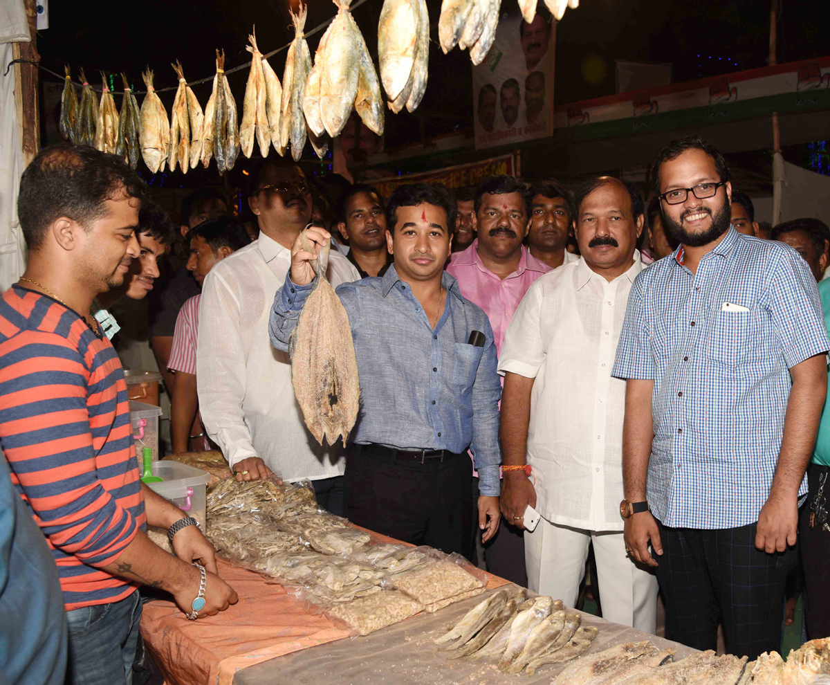 Yuva Leader MLA Nitesh Narayanrao Rane visit "Malwani Jatra Mahotsav"at Naigaon Dadar.