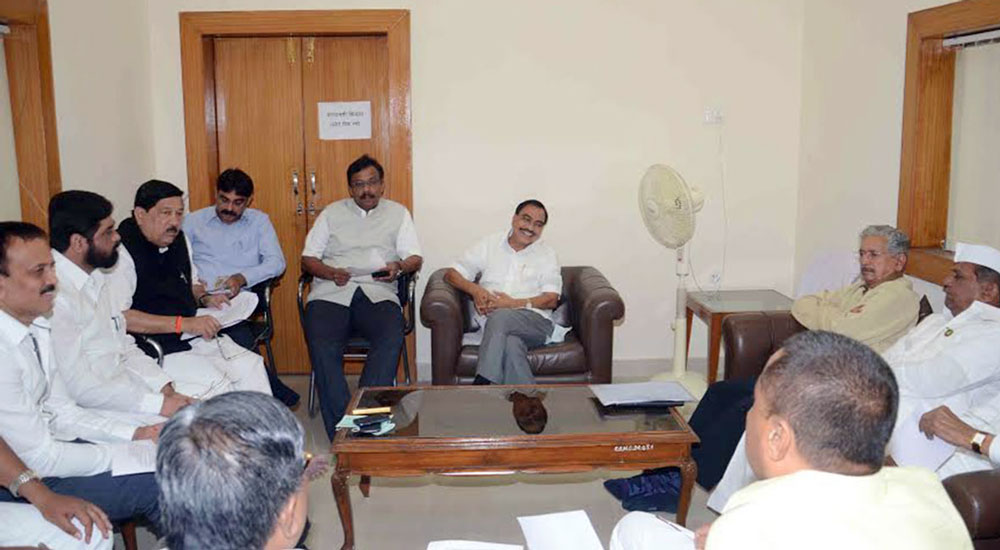 BJP,SHIVSENA,RPI & MNS opposition party Leader's Press conference at Nagpur Ravi bhavan on winter session.