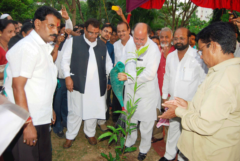 UNION MINISTER GURUDAS KAMAT.