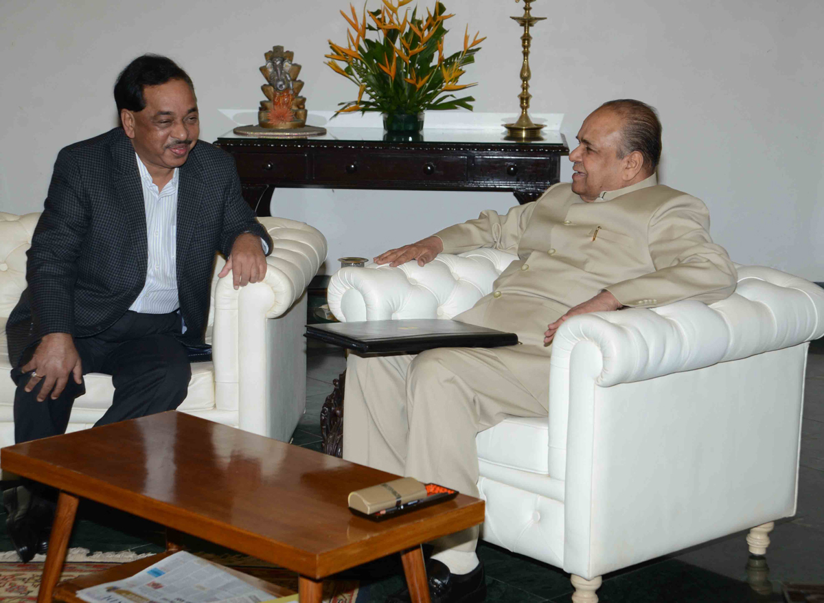 MINISTER NARAYANRAO RANE MEETS GOVERNOR K.SANKAR NARAYANAN AT RAJ BHAVAN MUMBAI.