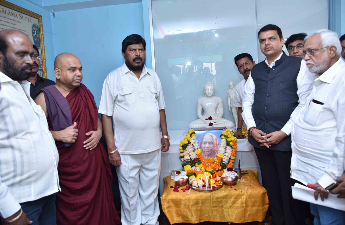 Chief Minister Devendra Fadnavis Condolence meeting with RPI Leader Ramdas Athawale.