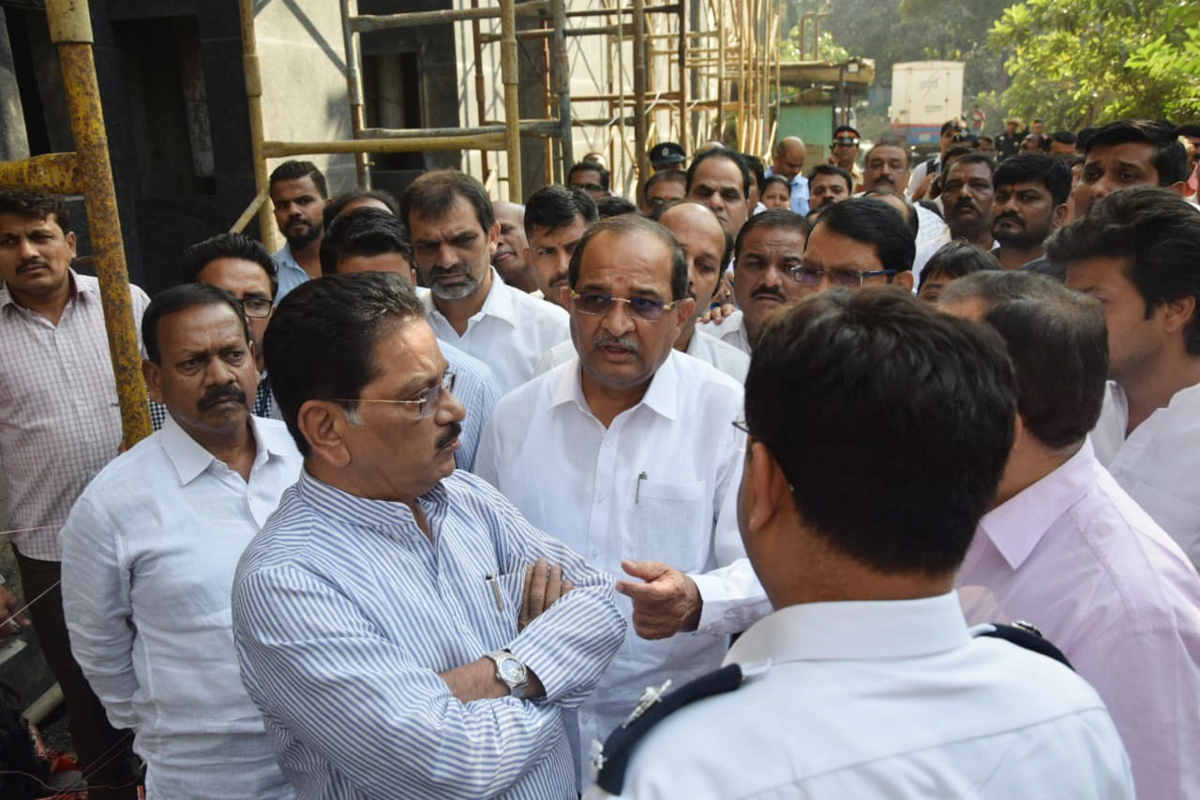 Opposition Party Leader Radhakrishna Vikhe Patil visited Kamgar Hospital in MIDC,Marol,Andheri East, Mumbai.