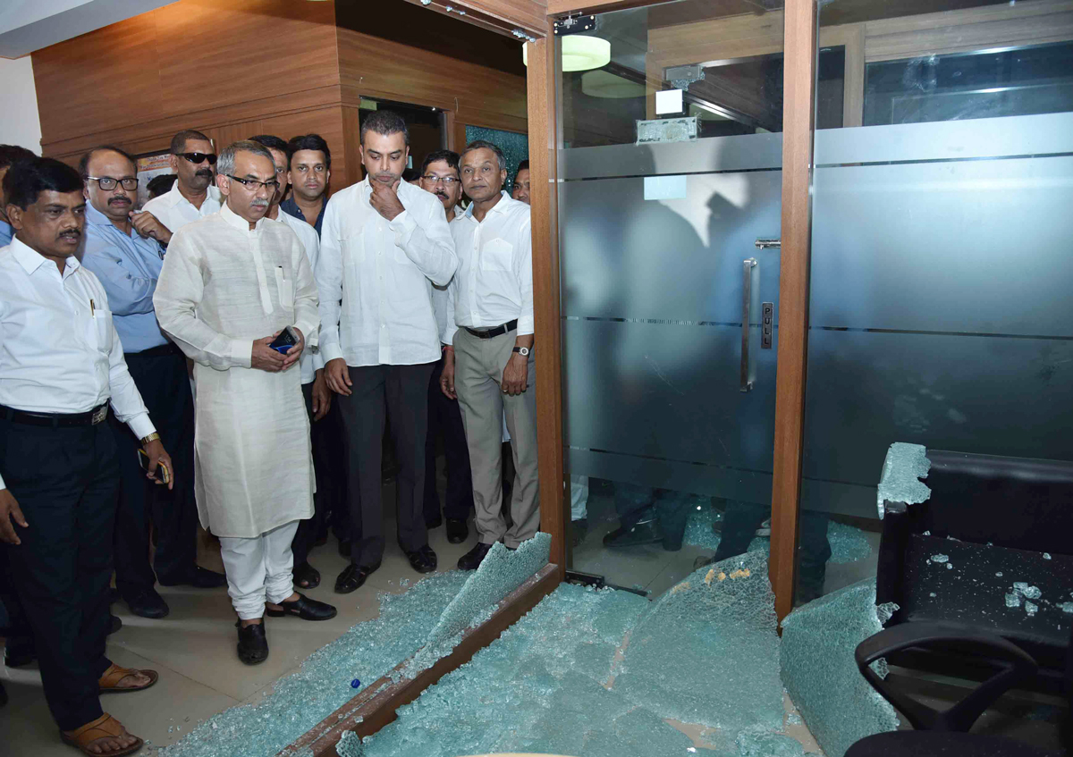 Congress Party Leader visit Mumbai Congress office after Attack on Mumbai Congress Office Rajiv Gandhi Bhavan by MNS Party Workers at Azad Maidan CST Mumbai.