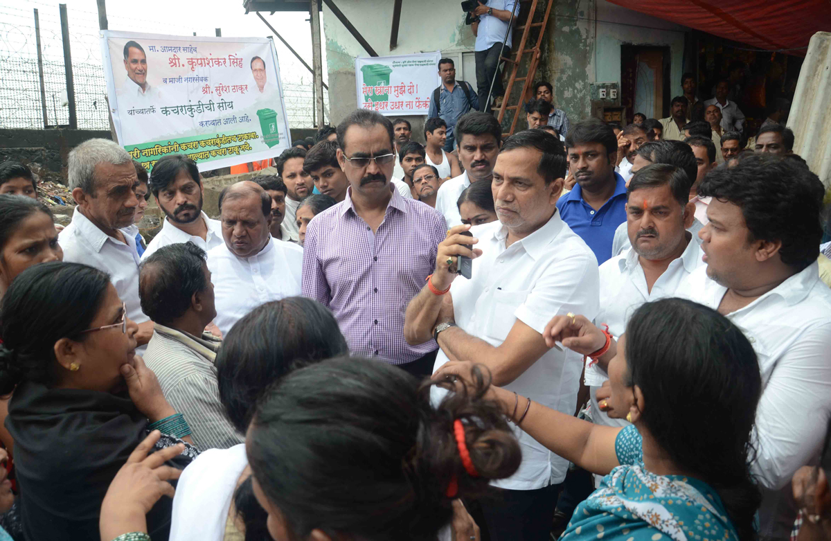 MLA KRIPASHANKAR SINGH VISIT AT KALINA ASSEMBLY AREA.