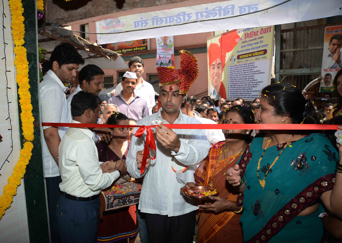 UNION MINISTER OF STATE & MP.MILIND DEORA IN SOUTH MUMBAI AT GIRGAON.