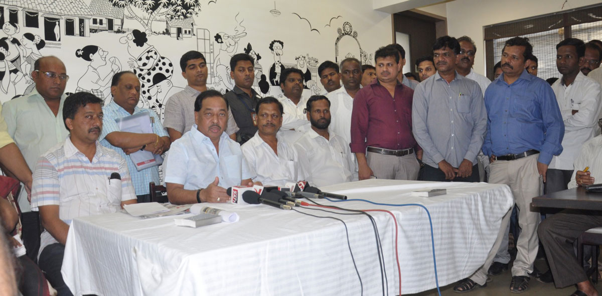 Ex Chief Minister & Congress Leader Nrayanrao Rane Press Conference in Sidhudurgh.