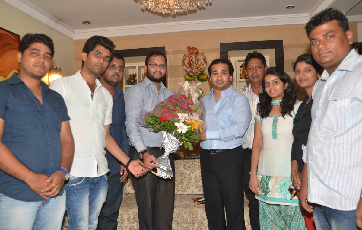 SWABHIMAN SANGHATNA PRESIDENT & YUVA LEADER NITESH NARAYANRAO RANE ON ANNIVERSARY DAY OF "SWABHIMAAN VIDYARTHI SANGHATNA" AT SWANAND BANDRA.