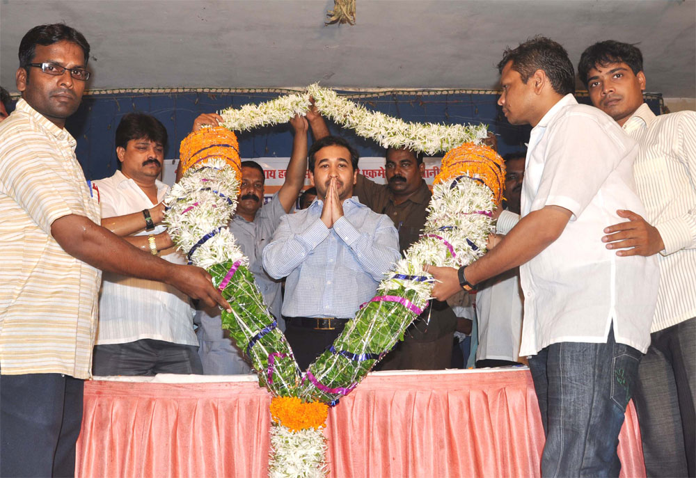 SWABHIMAN SANGHATANA PRESIDENT NITESH NARAYANRAO RANE AT RELIANCE ENERGY LTD. SANTACRUZ.