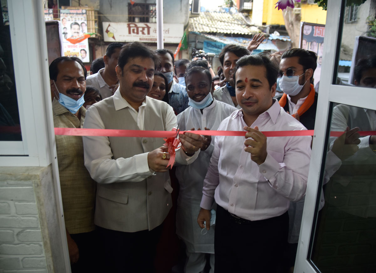 MLA Nitesh Rane & MLC Prasad Lad inaugurates BJP Jansampark Karyalaya at Bandra.