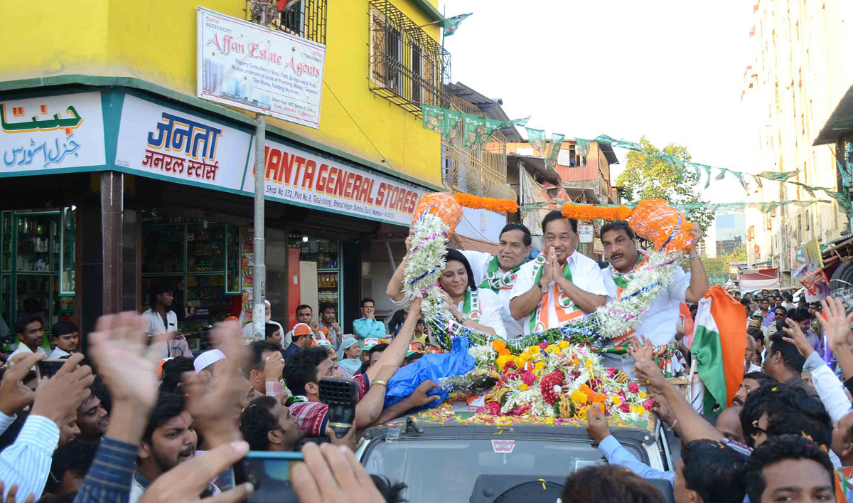 176-Bandra(E) Assembly Constituency Congress-NCP Candidate Narayanrao Rane Rally From Tata Colony to Bharat Nagar Bandra.