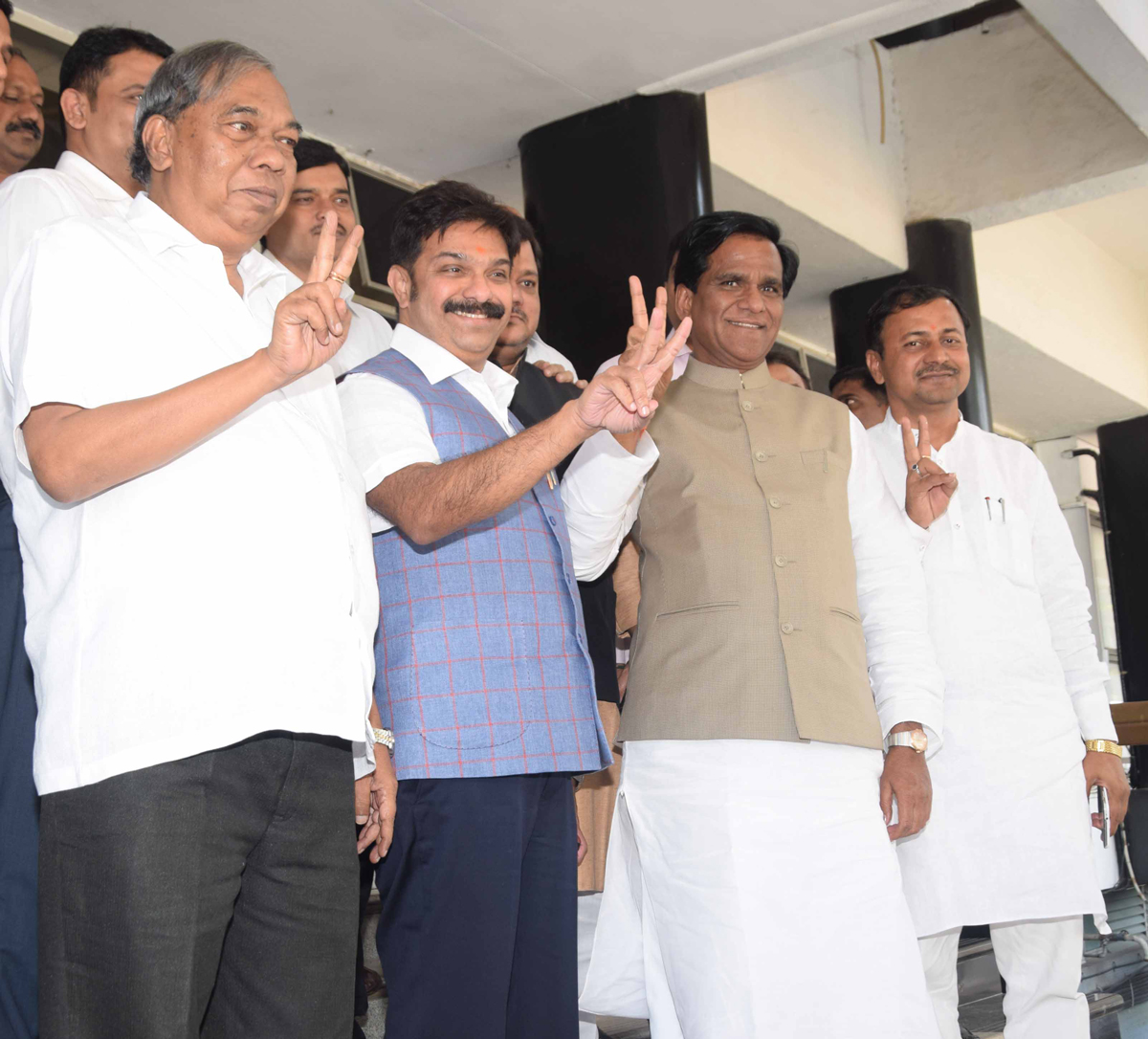 Vidhan Parishad Candidates BJP-Shivsena Prasad Lad Filed Their Nomination Form at Vidhan Bhavan Mumbai.
