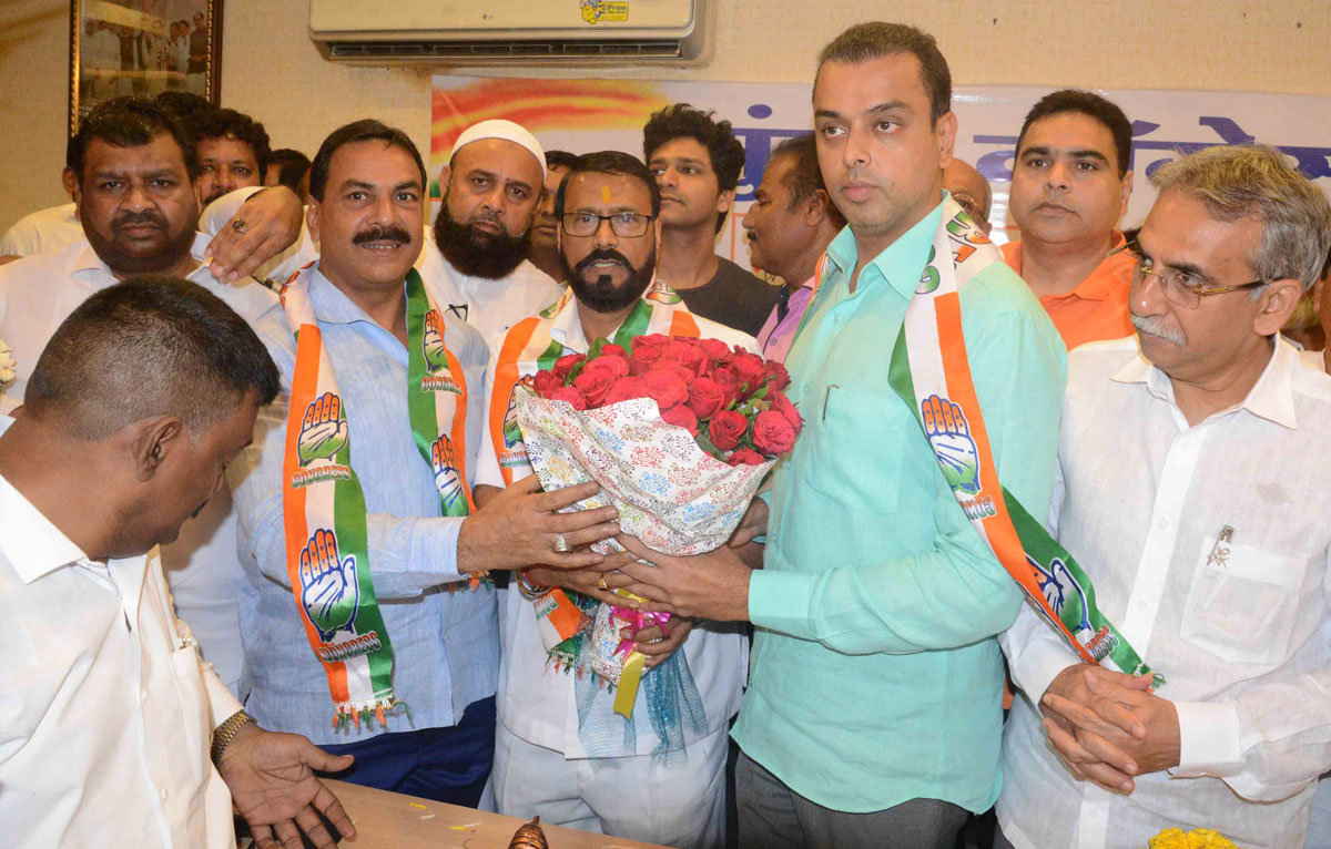 Mumbai Congress President Milind Deora at Rajiv Gandhi Bhavan, Azad Maidan.