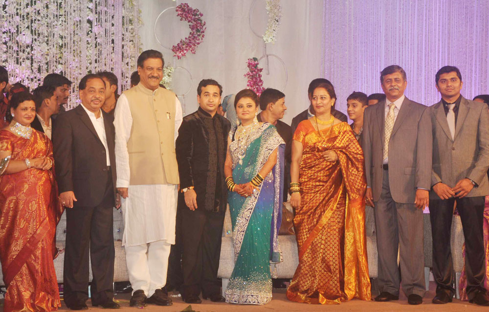 RECEPTION CEREMONY OF NITESH & RUTUJA RANE IN MUMBAI.