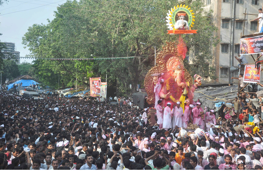 GANAPATI VISARJAN AT LALBAUG AND GIRGAUM CHOWPATI.