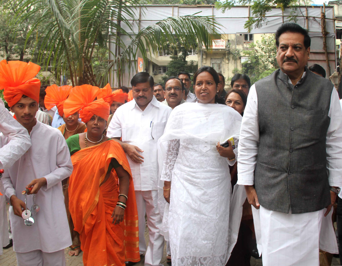 CHIEF MINISTER PRITHVIRAJ CHAVAN INAUGURATED 2ND "AKHIL BHARTIYA MAHILA LOKKALA SAMELAN 2012 "