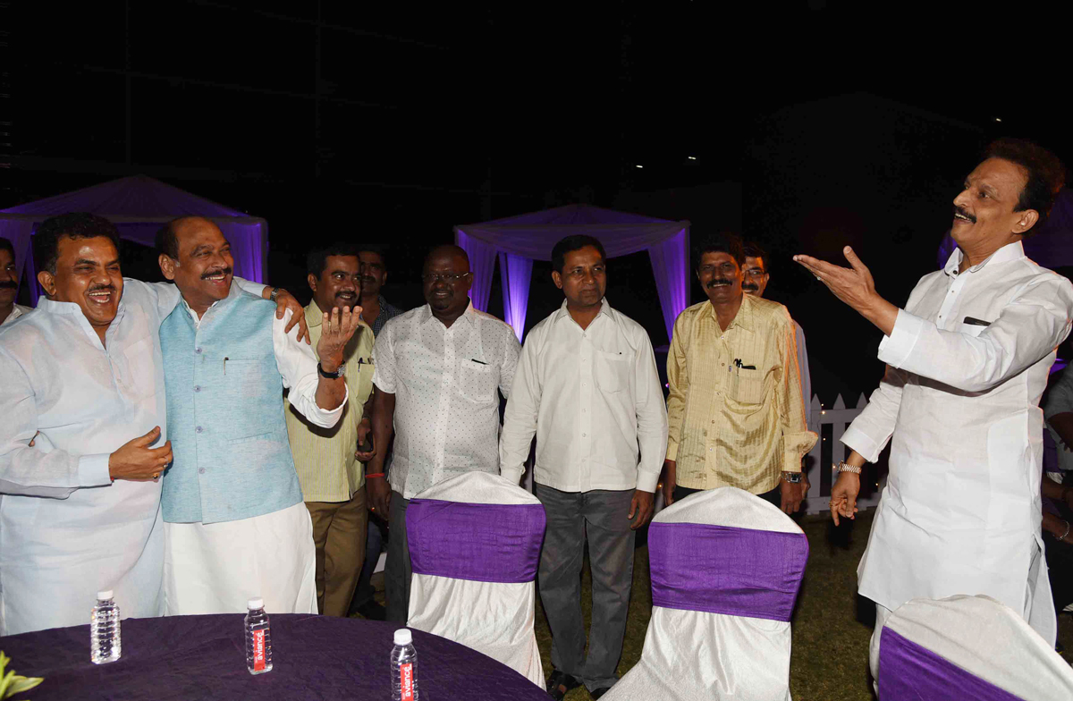 Congress Leaders Attended Dinner Party Hosted by Mumbai Congress at at MCA ground BKC-Bandra.