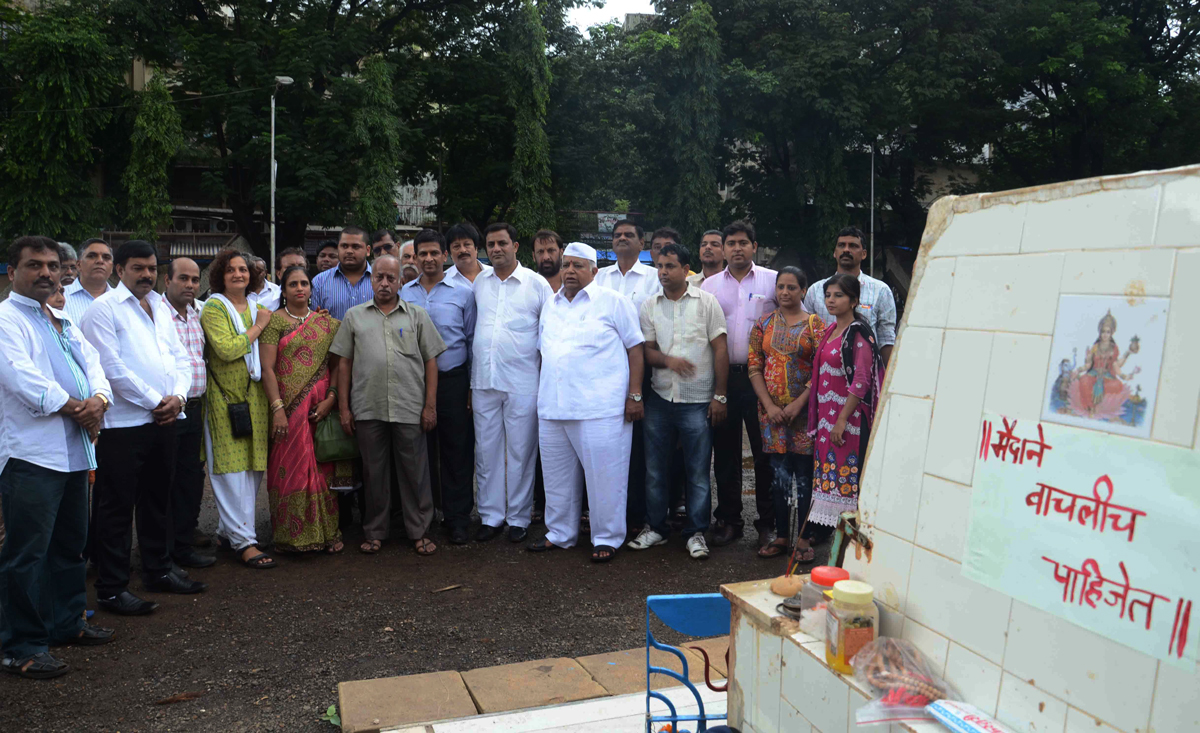 MUMBAI CONGRESS ENVIRONMENT CELL ON "ASHADI EKADASHI" AT MALAD.