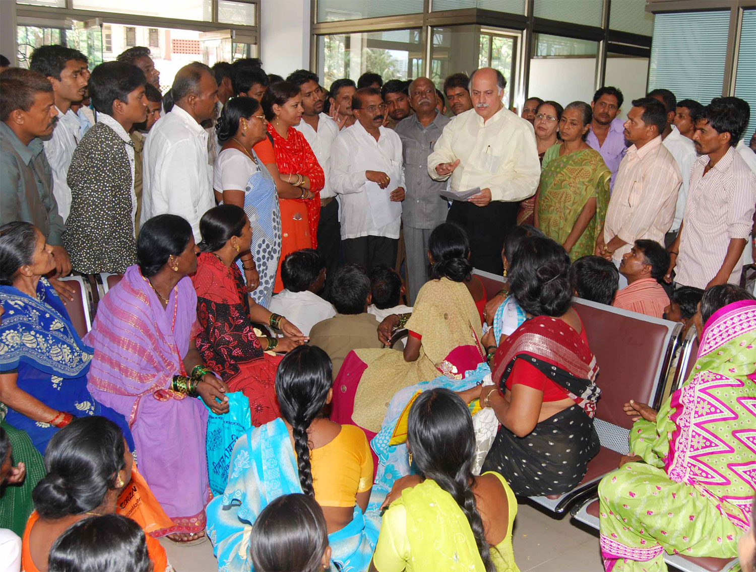 UNION MINSTER OF STATE HOME & TELE COMMUNICATIONS AND IT SHRI.GURUDAS KAMAT AT D.N.NAGAR ANDHERI.