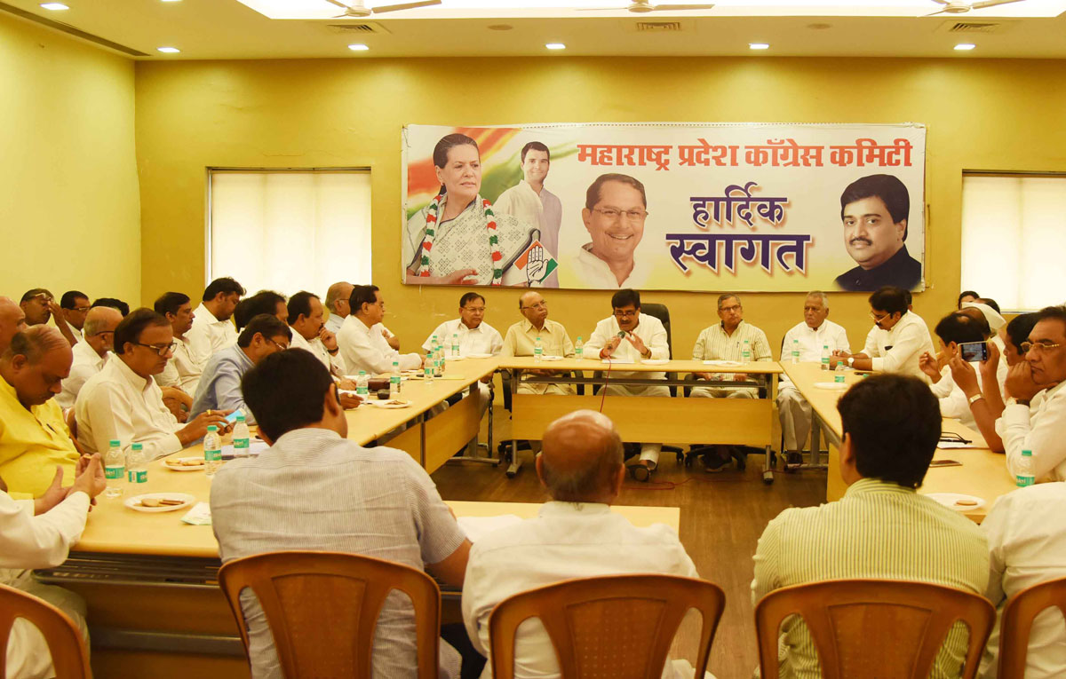 MPCC President MP Ashokrao Chavan during Meeting at Tilak Bhavan