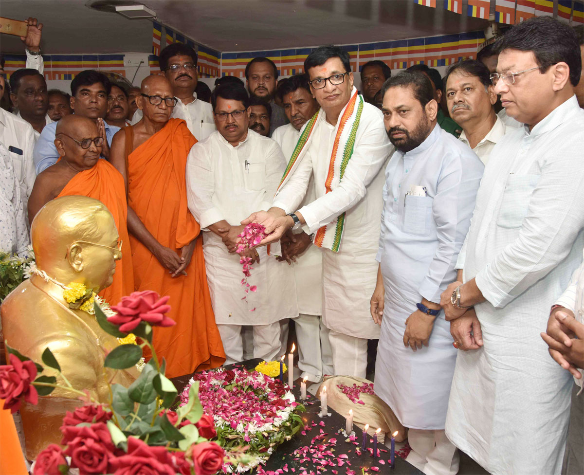 MPCC Newly Appointed President Balasaheb Thorat Taking Charge in Presence Of Congress Party Senior Leaders.
