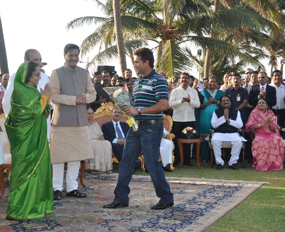 TEAM INDIA AT RAJ BHAVAN.