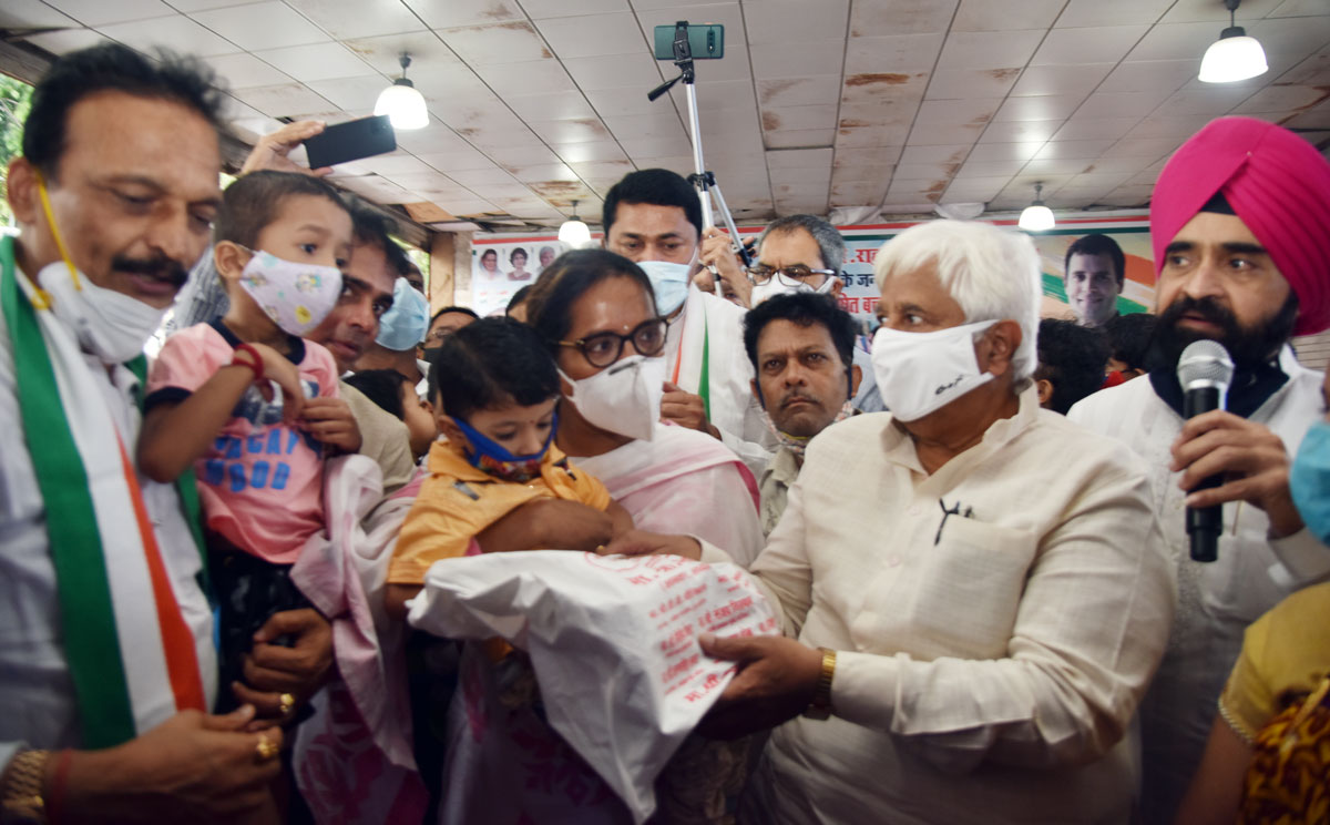 Congress Party Leaders  on occasion of Rahulji Gandhi Birtjhday with Malnourished Childrens Adoption Program at MRCC.