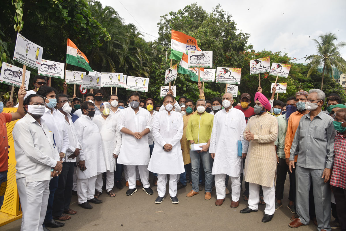 Bandra East Assembly MLA Zeeshan Baba Siddique with Team Protest at Bandra Collector office.