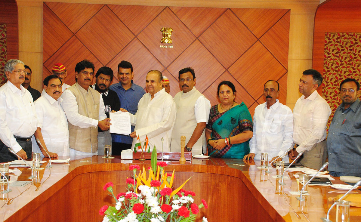 Mahayuti delegation meets Governor; demands better compensation for hailstorm affected farmers; immediate appointment of Governor’s Nominees to Legislative Council.