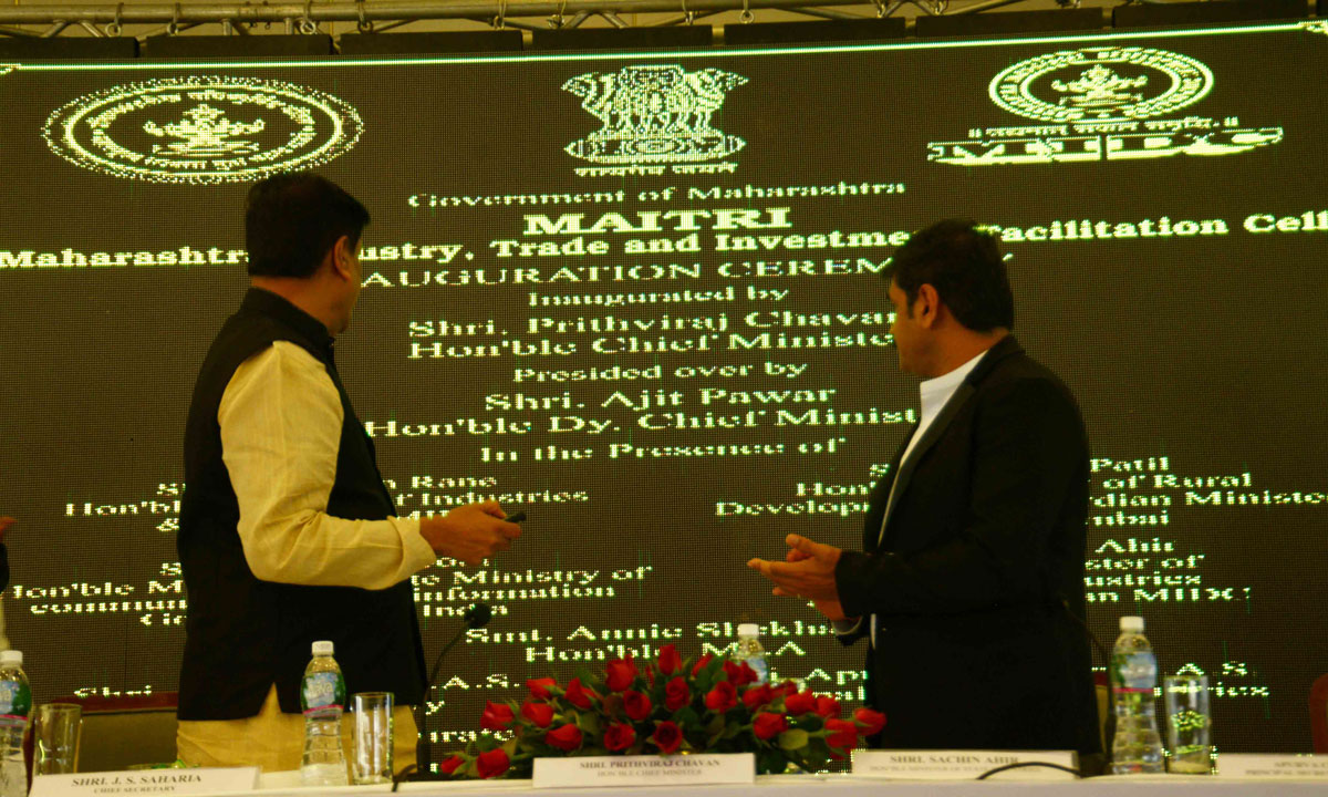 Hon'bl Chief Minister Prithviraj Chavan during MoU Signing Ceremony & Launch of "MAITRI" at hotel Trident Roof Top.