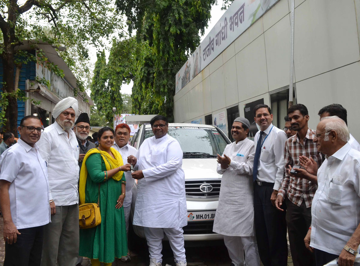 Sheetal Mahtre Newly Appointed as Mumbai Mahila Congress President Welcomed at MRCC Rajiv Gandhi Bhavan Azad Maidan.