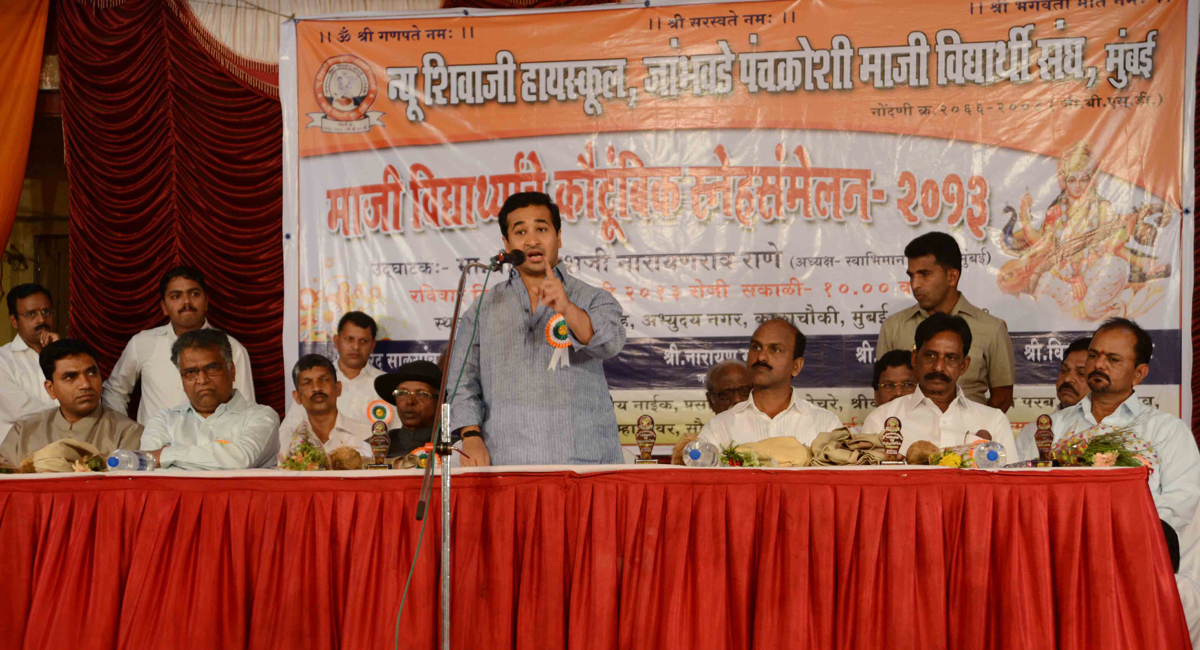 SWABHIMAAN SANGHATANA PRESIDENT NITESH NARAYAN RANE AT KALACHOWKY IN GET TOGETHER FUNCTION.