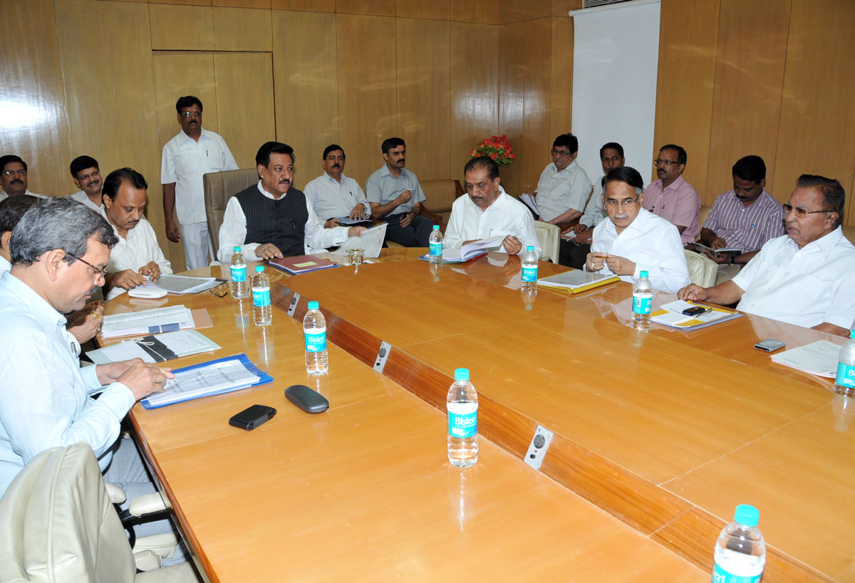 CHIEF MINISTER PRITHVIRAJ CHAVAN & DY.CHIEF MINISTER AJIT DADA PAWAR AT MANTRALAYA.