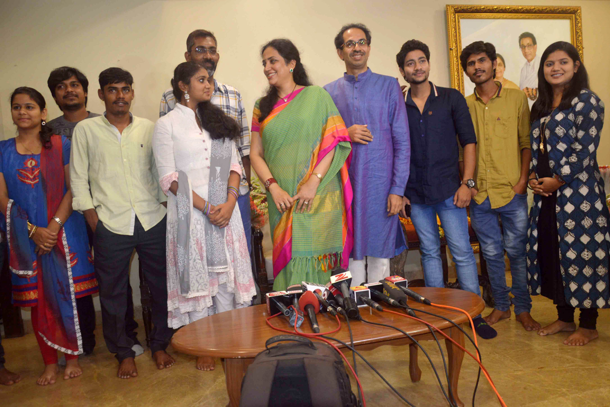 Marathi Newly Released Famous Film "SAIRAT" Team Met Shivsena President Uddhav Thackarey at Matoshree Kalnagar Bandra.