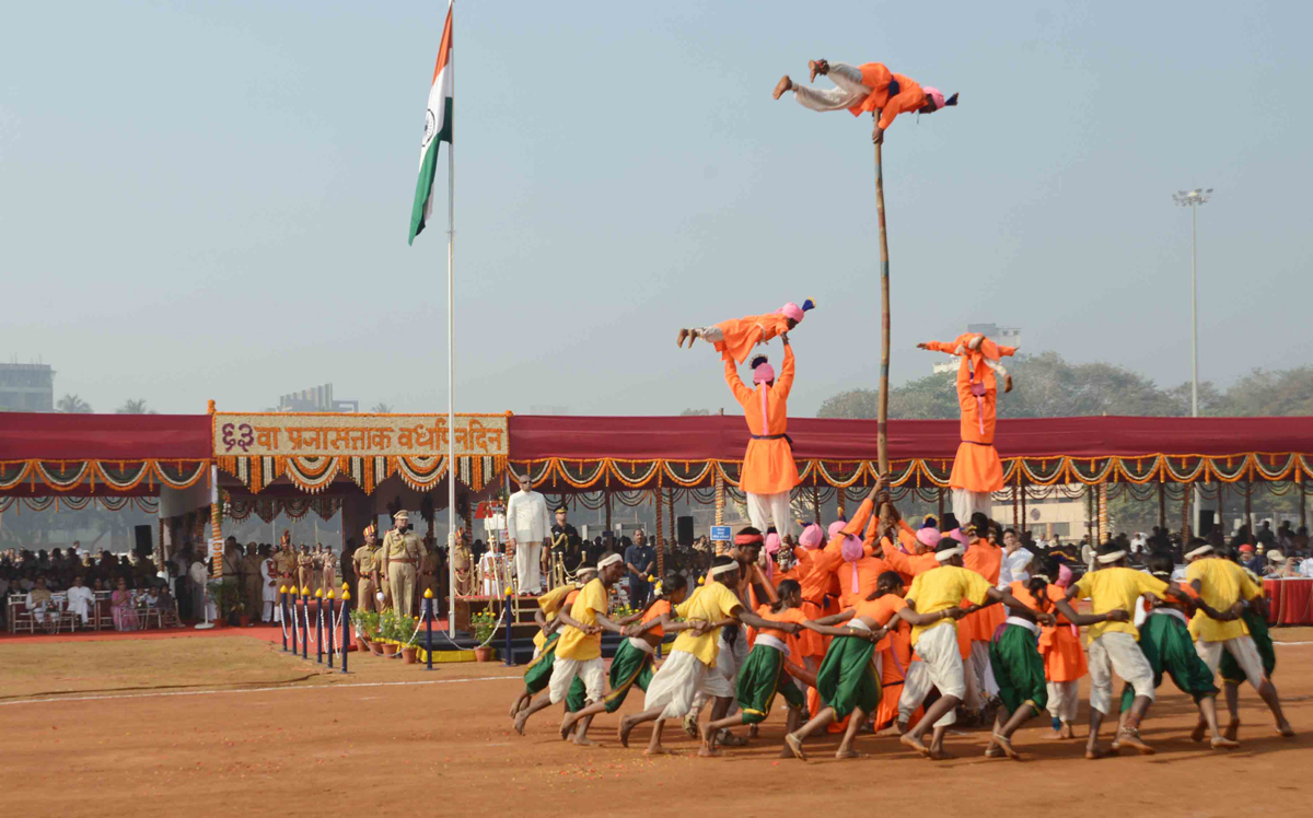 GOVERNOR K.SANKAR NARAYANAN & CHIEF MINISTER PRITHVIRAJ CHAVAN ON 63RD REPUBLIC DAY AT SHIVAJI PARK.