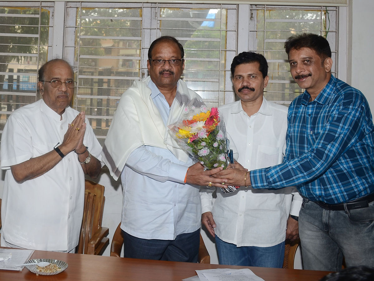 MP Gopal Shetty & Teachers MLA Kapil Patil during Teachers Meeting at Parel.