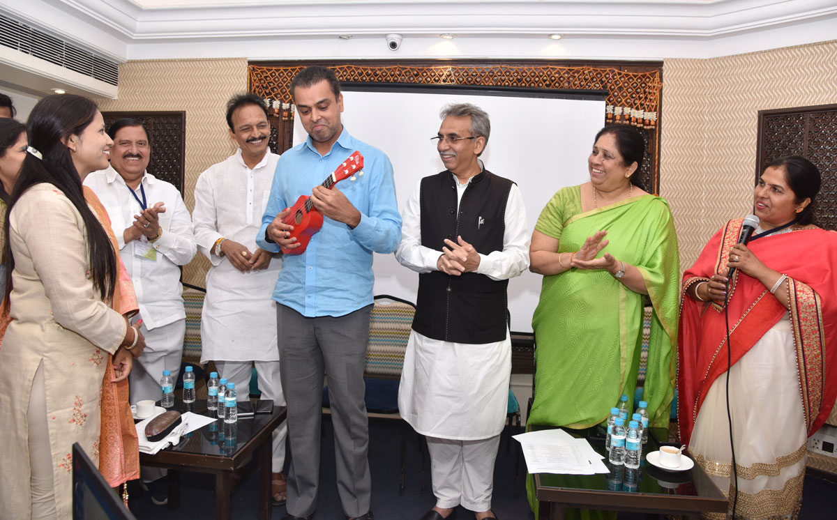 Ex.MP Milind Deora attended Womans Day Program at Hotel Samrat Chruchgate.