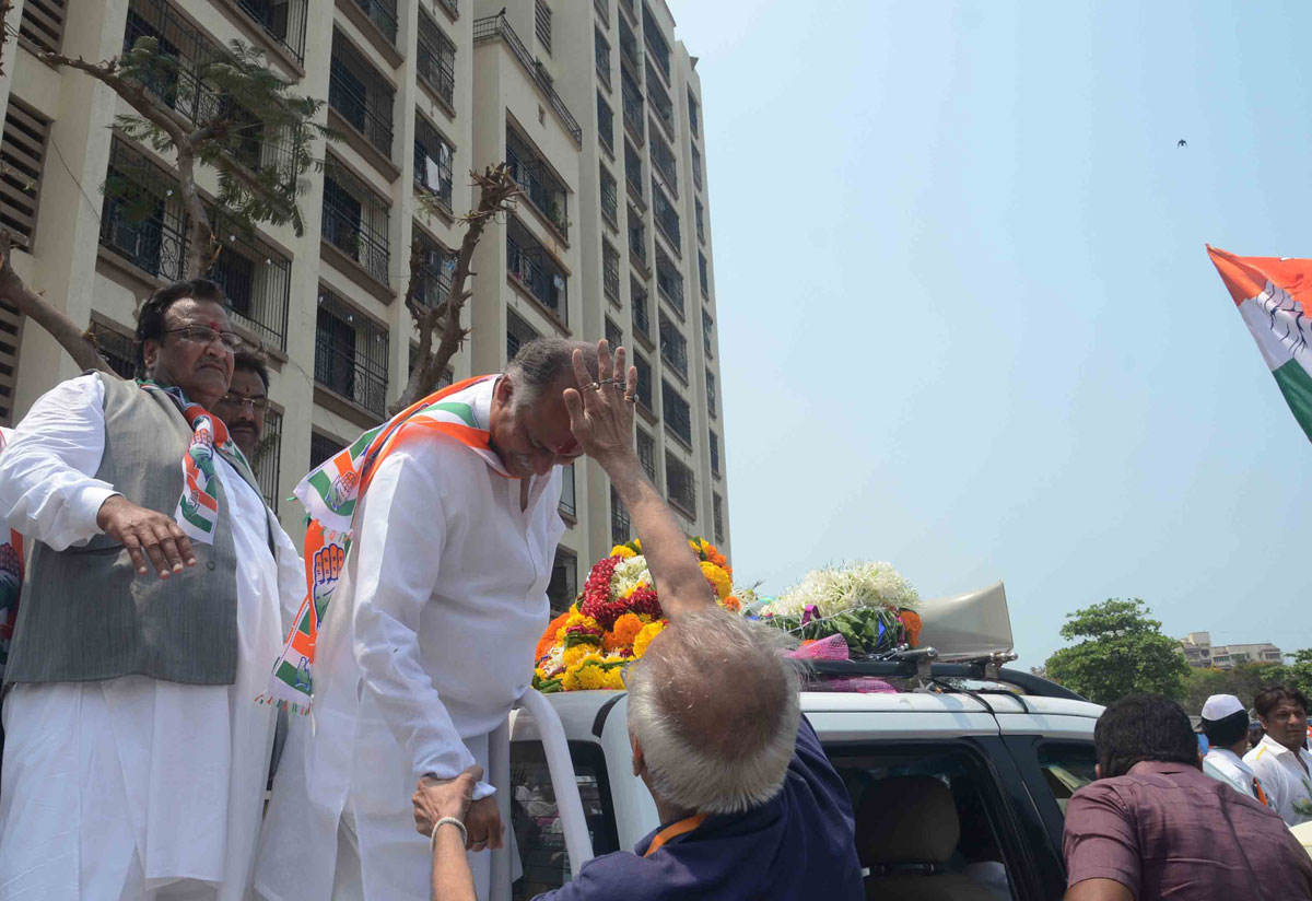 Election Campaign Rally & Padyatra of MP. Candidate Gurudas Kamat.